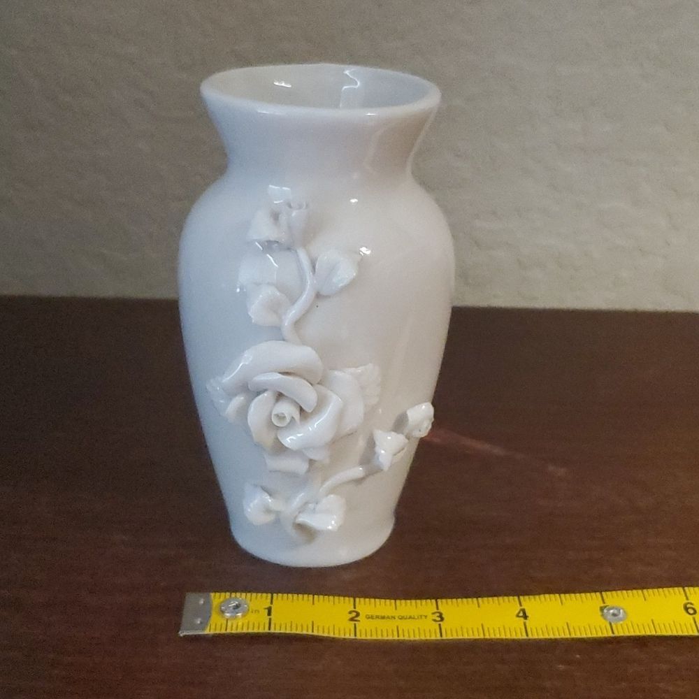 Vintage Tasia China Porcelain Vase White 3D Sculpted Rose Floral Applied Ceramic - Picture 7 of 10